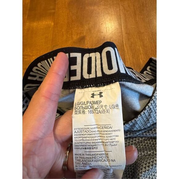 Women’s under Armour workout pants size large - Picture 4 of 5